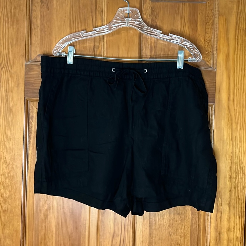 Women’s Gap Linen/Rayon Viscose Shorts Size XL Black